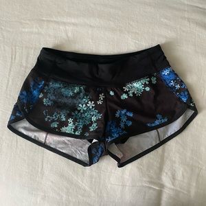 Lululemon Speed Shorts 4"